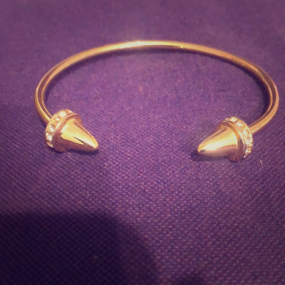 Gold bracelet